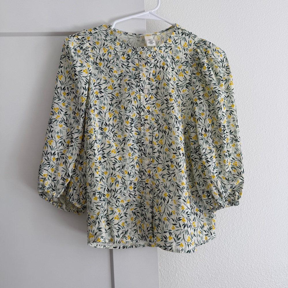 H&M Floral Button-Up Puff Sleeved Blouse
